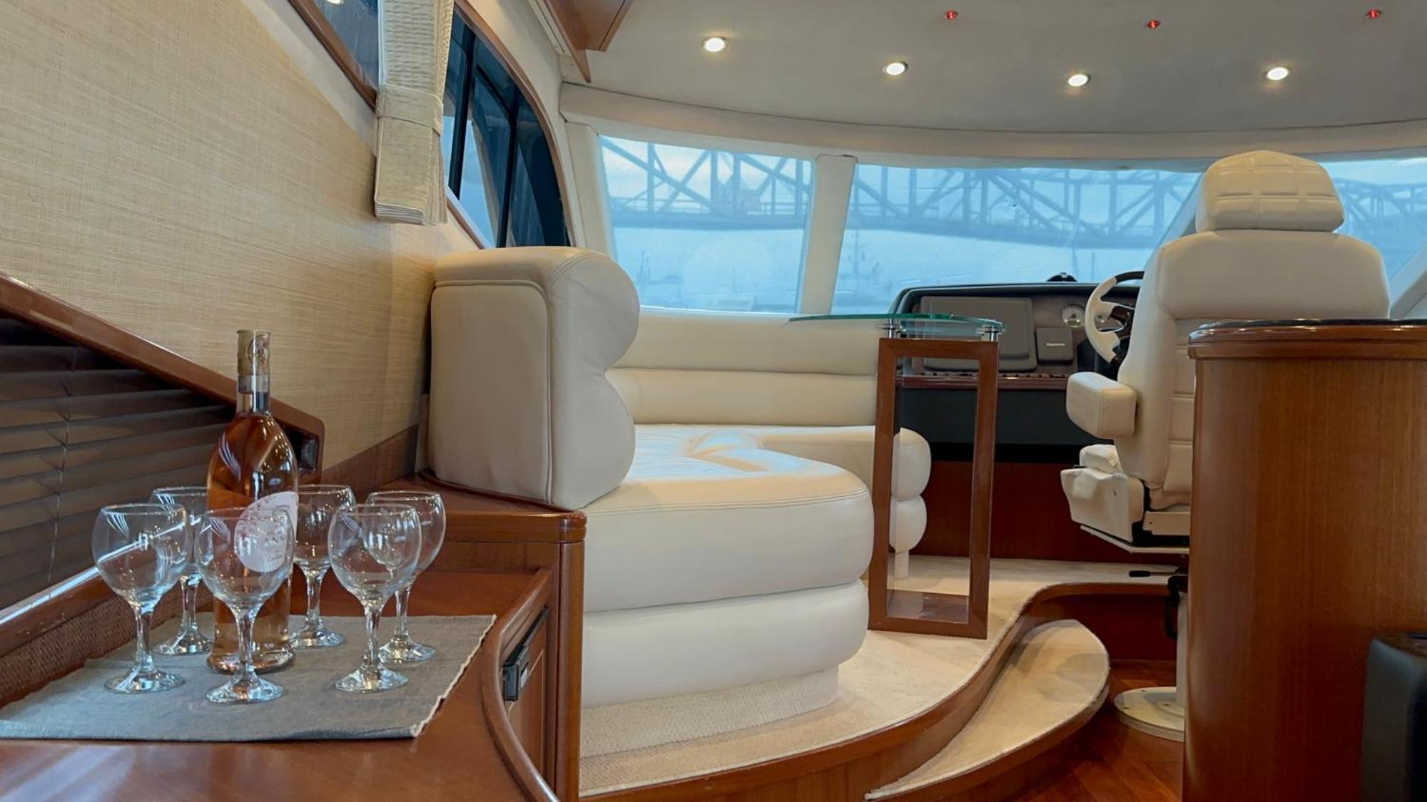 Yacht Pegasus II Hotel - Barcelona — Photos 2