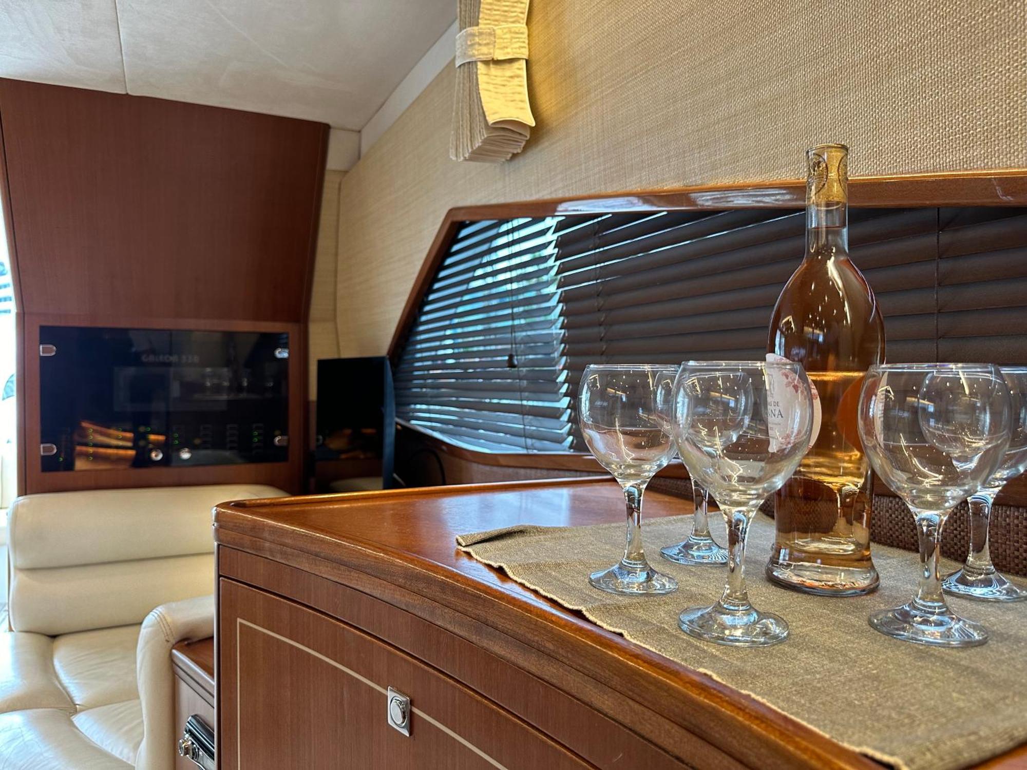 Yacht Pegasus II Hotel - Barcelona — Photos 1